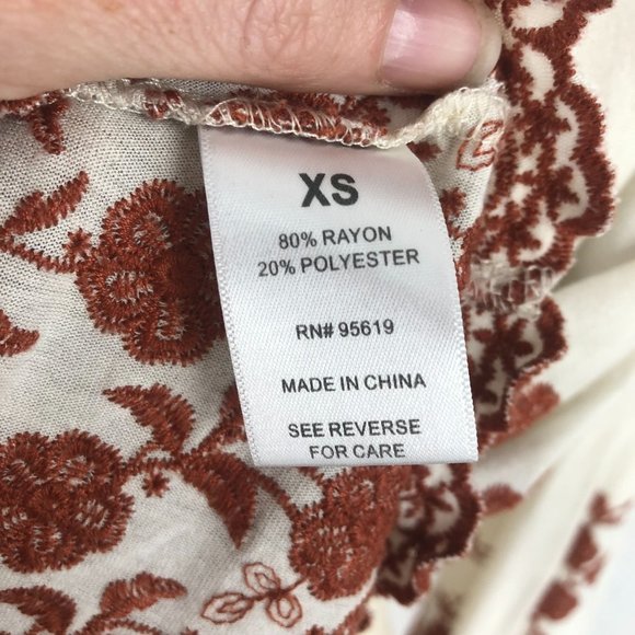 Fever Women's Size XS Boho Cream Burnt Orange Embroidered Tassel Tie Top Blouse - Picture 9 of 10